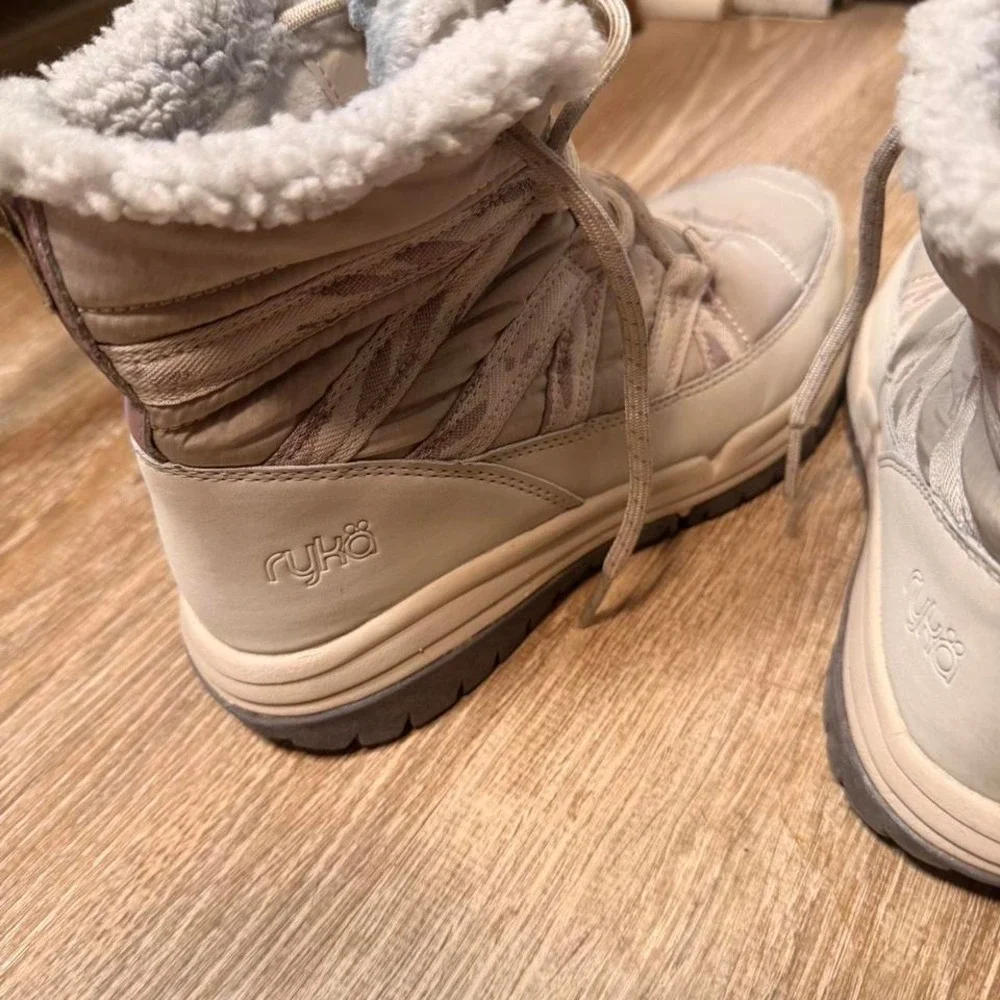 Ryka Akron Womens Winter Boots Beige Taupe Faux Fur Lined Snow Boots Size‎ 6M